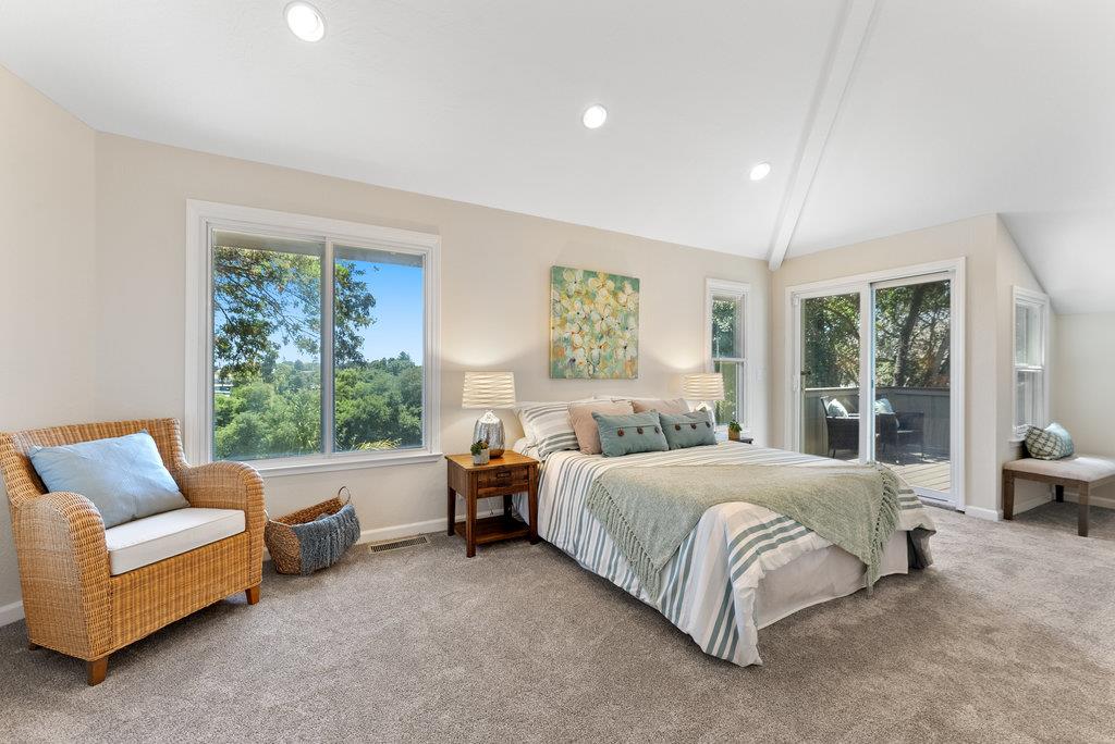 Detail Gallery Image 17 of 39 For 204 Oak Way, Santa Cruz,  CA 95065 - 3 Beds | 2/1 Baths