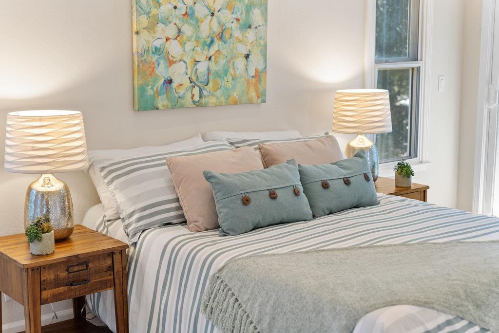 Detail Gallery Image 18 of 39 For 204 Oak Way, Santa Cruz,  CA 95065 - 3 Beds | 2/1 Baths