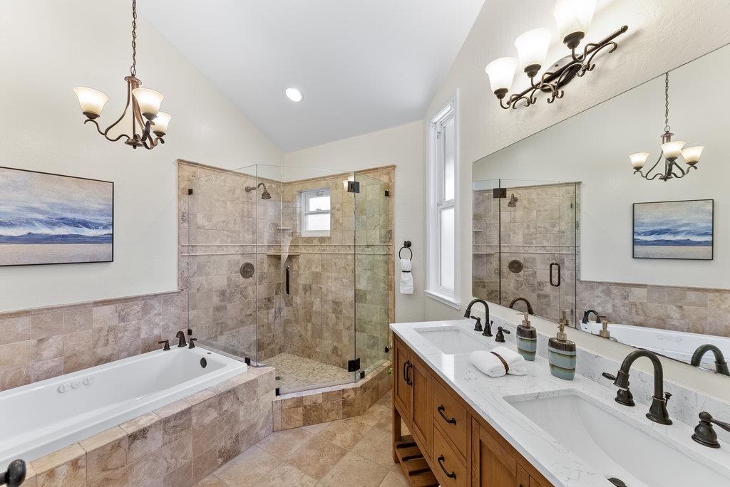 Detail Gallery Image 22 of 39 For 204 Oak Way, Santa Cruz,  CA 95065 - 3 Beds | 2/1 Baths