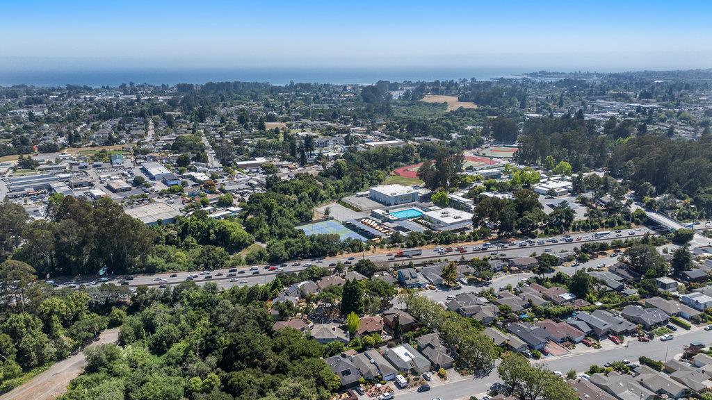 Detail Gallery Image 37 of 39 For 204 Oak Way, Santa Cruz,  CA 95065 - 3 Beds | 2/1 Baths