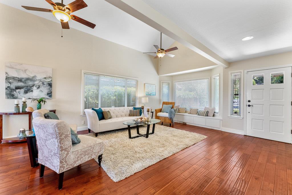 Detail Gallery Image 6 of 39 For 204 Oak Way, Santa Cruz,  CA 95065 - 3 Beds | 2/1 Baths