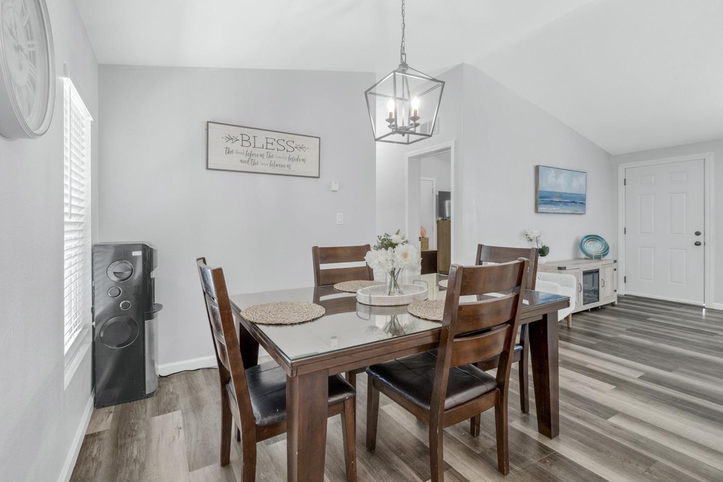 Detail Gallery Image 10 of 22 For 1900 Highway 1 #62,  Moss Landing,  CA 95039 - 4 Beds | 2 Baths