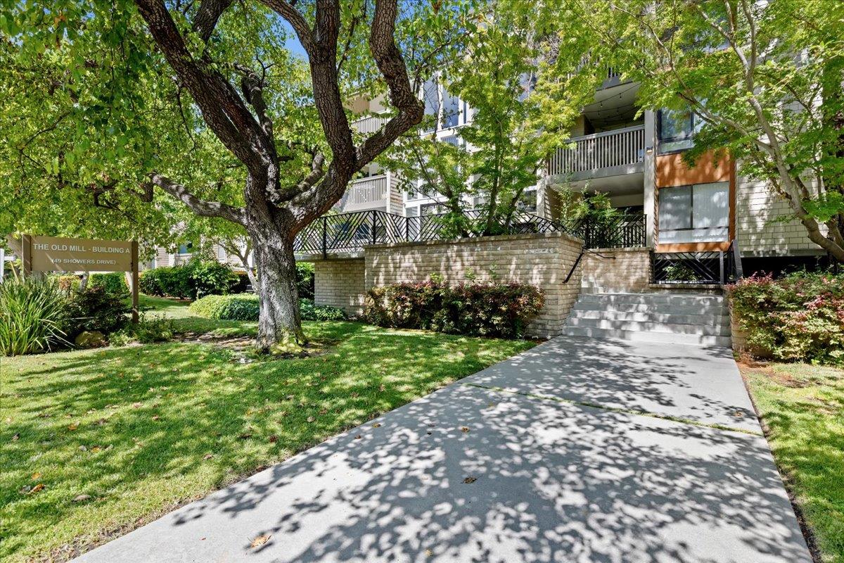 Detail Gallery Image 2 of 40 For 49 Showers Dr #A335,  Mountain View,  CA 94040 - 2 Beds | 2 Baths