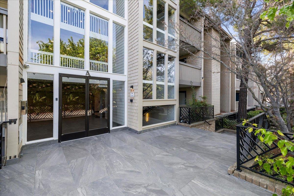 Detail Gallery Image 3 of 40 For 49 Showers Dr #A335,  Mountain View,  CA 94040 - 2 Beds | 2 Baths