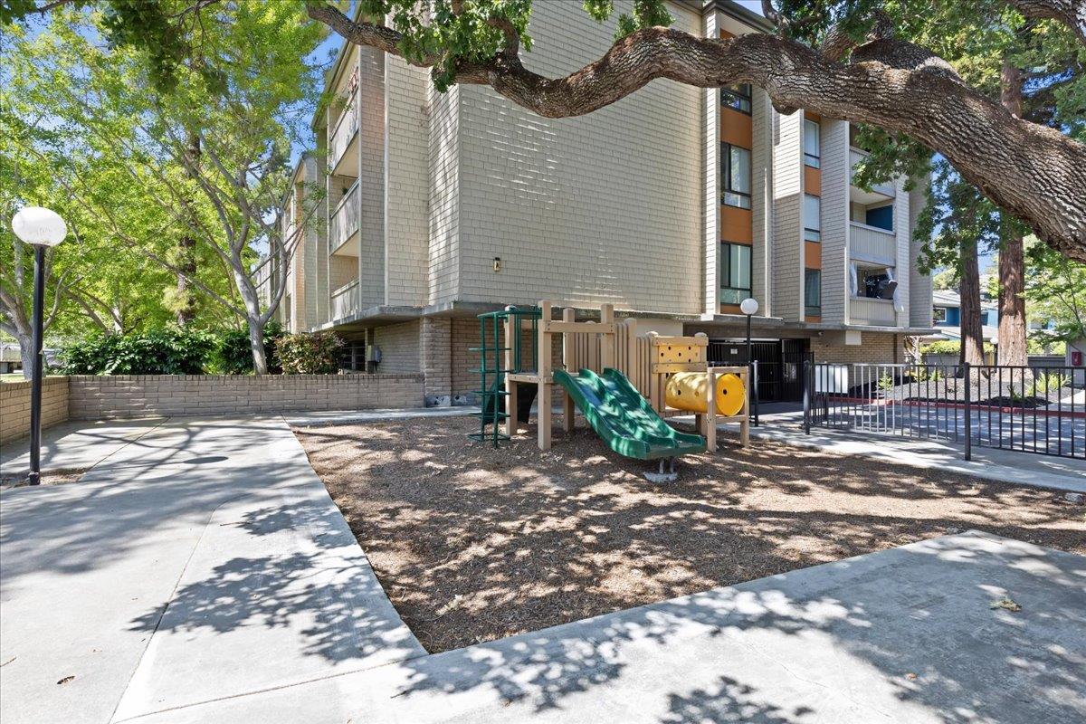 Detail Gallery Image 39 of 40 For 49 Showers Dr #A335,  Mountain View,  CA 94040 - 2 Beds | 2 Baths