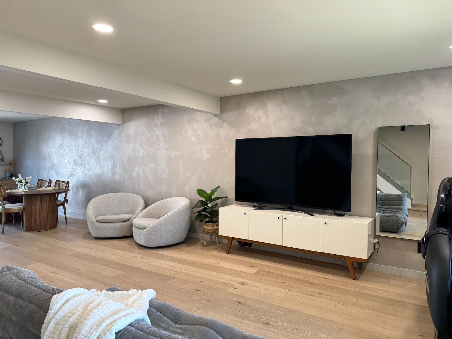 Detail Gallery Image 7 of 57 For 4655 Columbia River Ct, San Jose,  CA 95136 - 4 Beds | 2/1 Baths