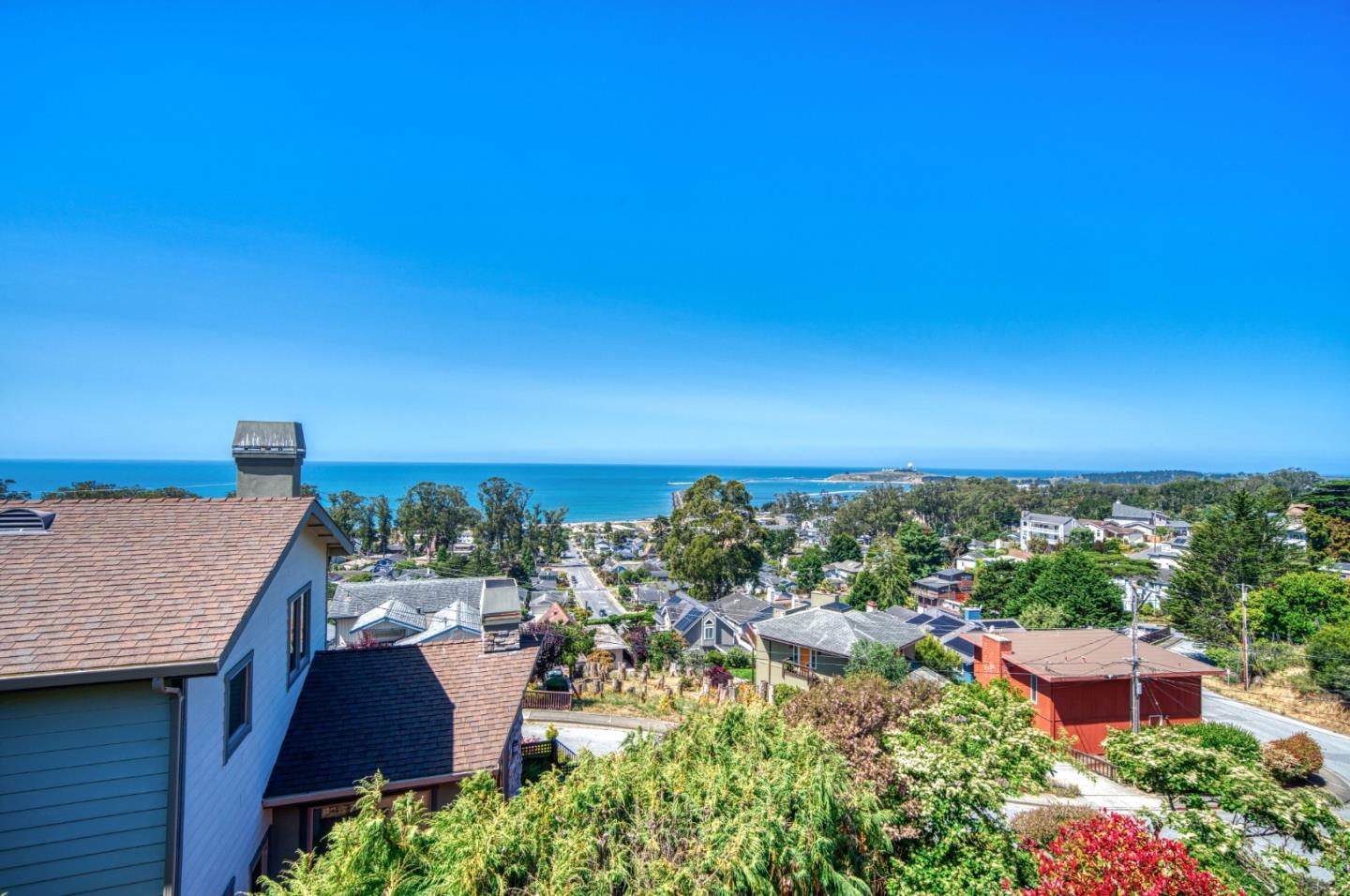 Detail Gallery Image 51 of 55 For 215 El Granada Blvd, Half Moon Bay,  CA 94019 - 3 Beds | 2 Baths