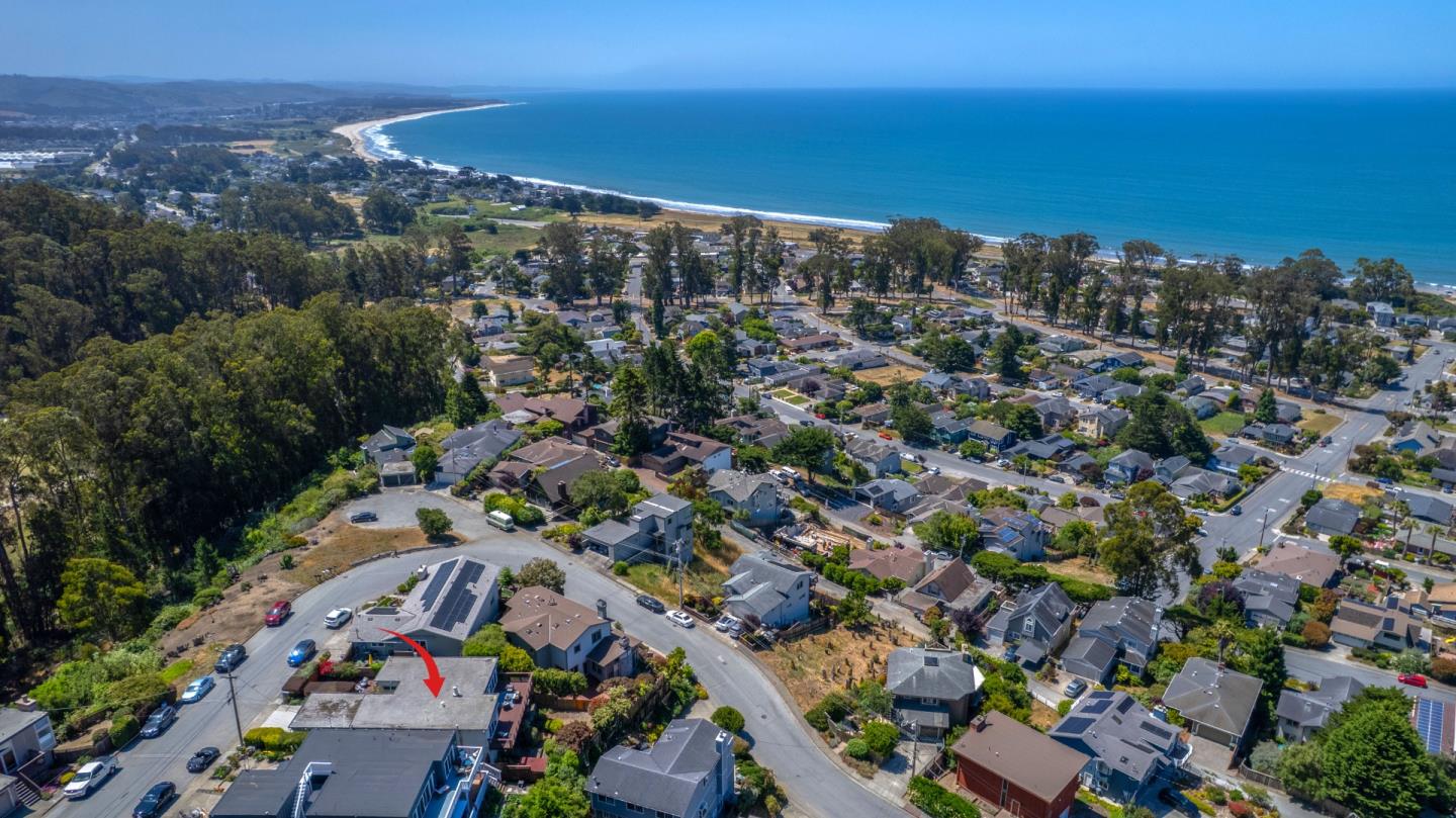 Detail Gallery Image 53 of 55 For 215 El Granada Blvd, Half Moon Bay,  CA 94019 - 3 Beds | 2 Baths