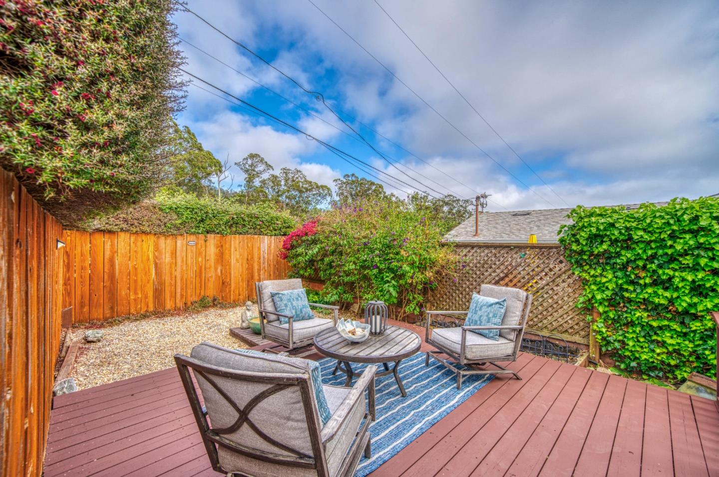 Detail Gallery Image 6 of 55 For 215 El Granada Blvd, Half Moon Bay,  CA 94019 - 3 Beds | 2 Baths