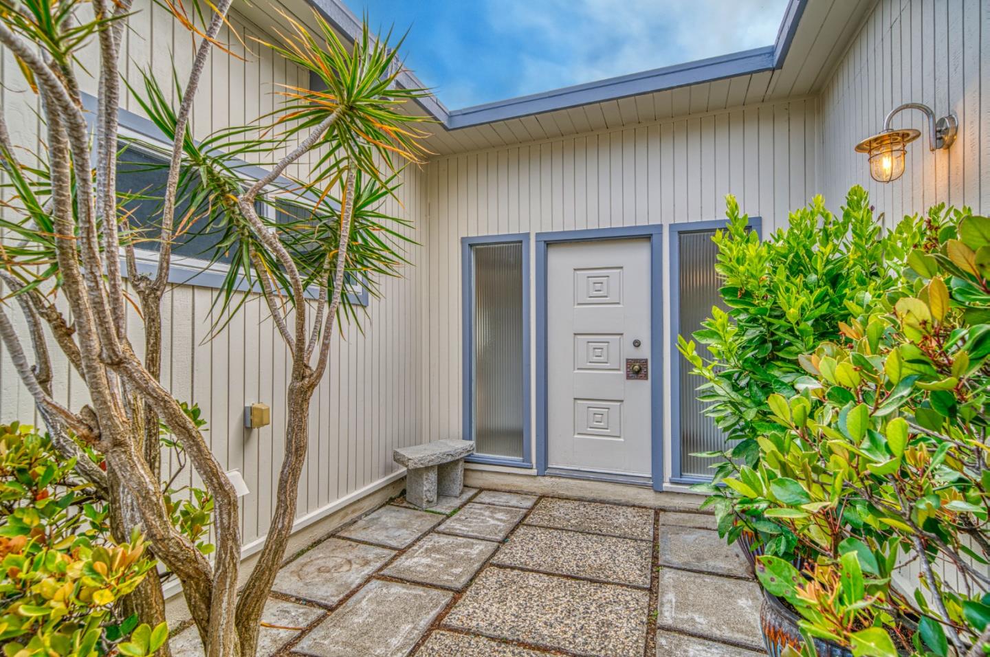 Detail Gallery Image 8 of 55 For 215 El Granada Blvd, Half Moon Bay,  CA 94019 - 3 Beds | 2 Baths