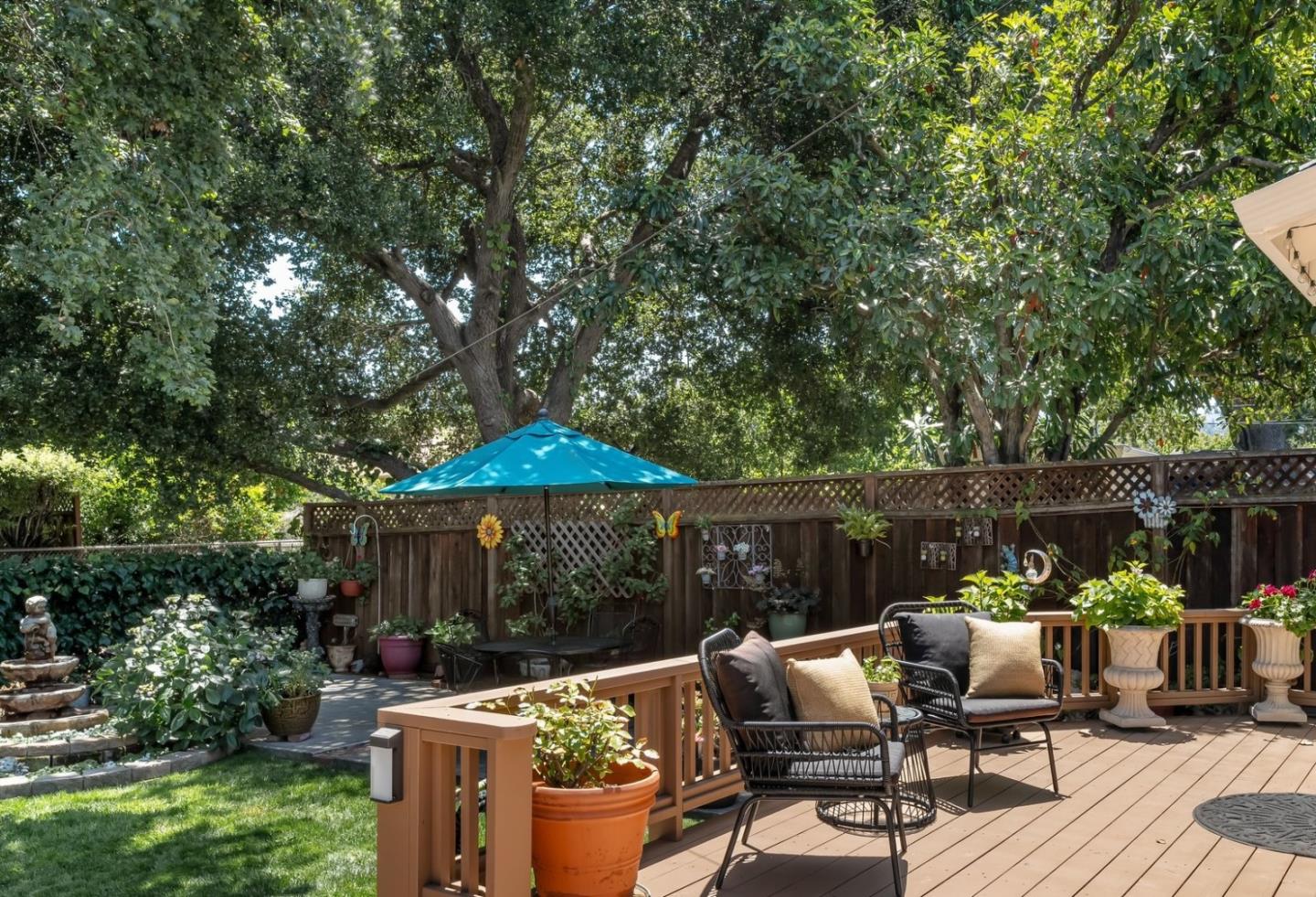 Detail Gallery Image 16 of 26 For 2403 Washington Ave, Redwood City,  CA 94061 - 3 Beds | 2/1 Baths