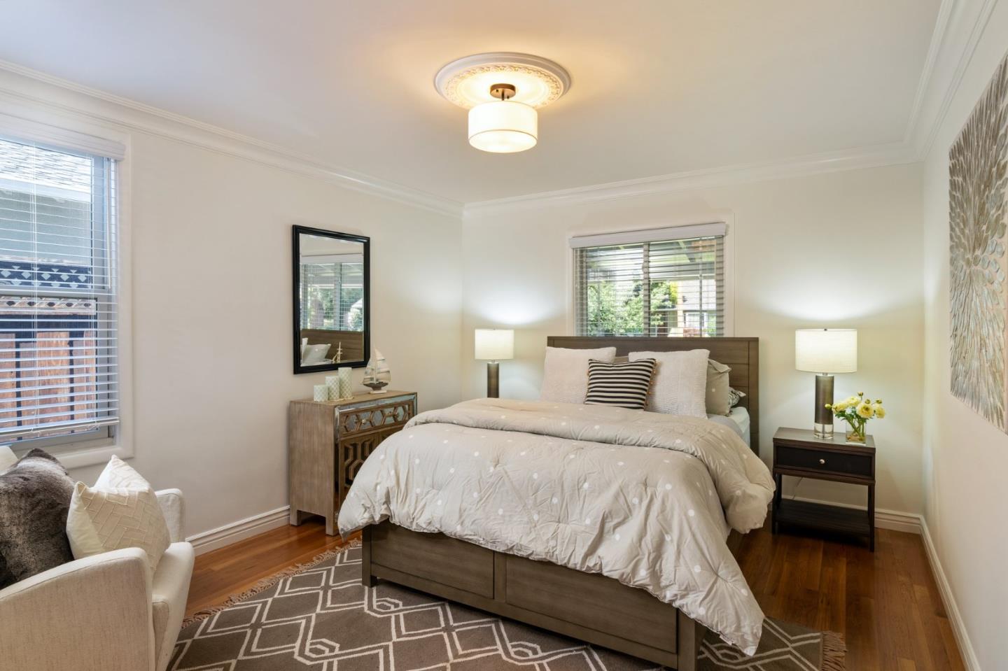 Detail Gallery Image 9 of 26 For 2403 Washington Ave, Redwood City,  CA 94061 - 3 Beds | 2/1 Baths