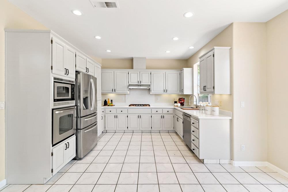 Detail Gallery Image 24 of 66 For 4551 Encanto Way, San Jose,  CA 95135 - 4 Beds | 3 Baths
