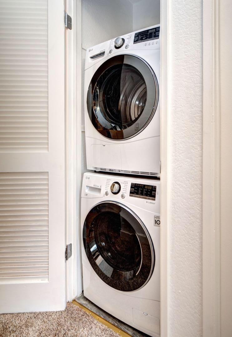 Detail Gallery Image 14 of 20 For 300 Stonegate Cir, San Jose,  CA 95110 - 2 Beds | 1 Baths