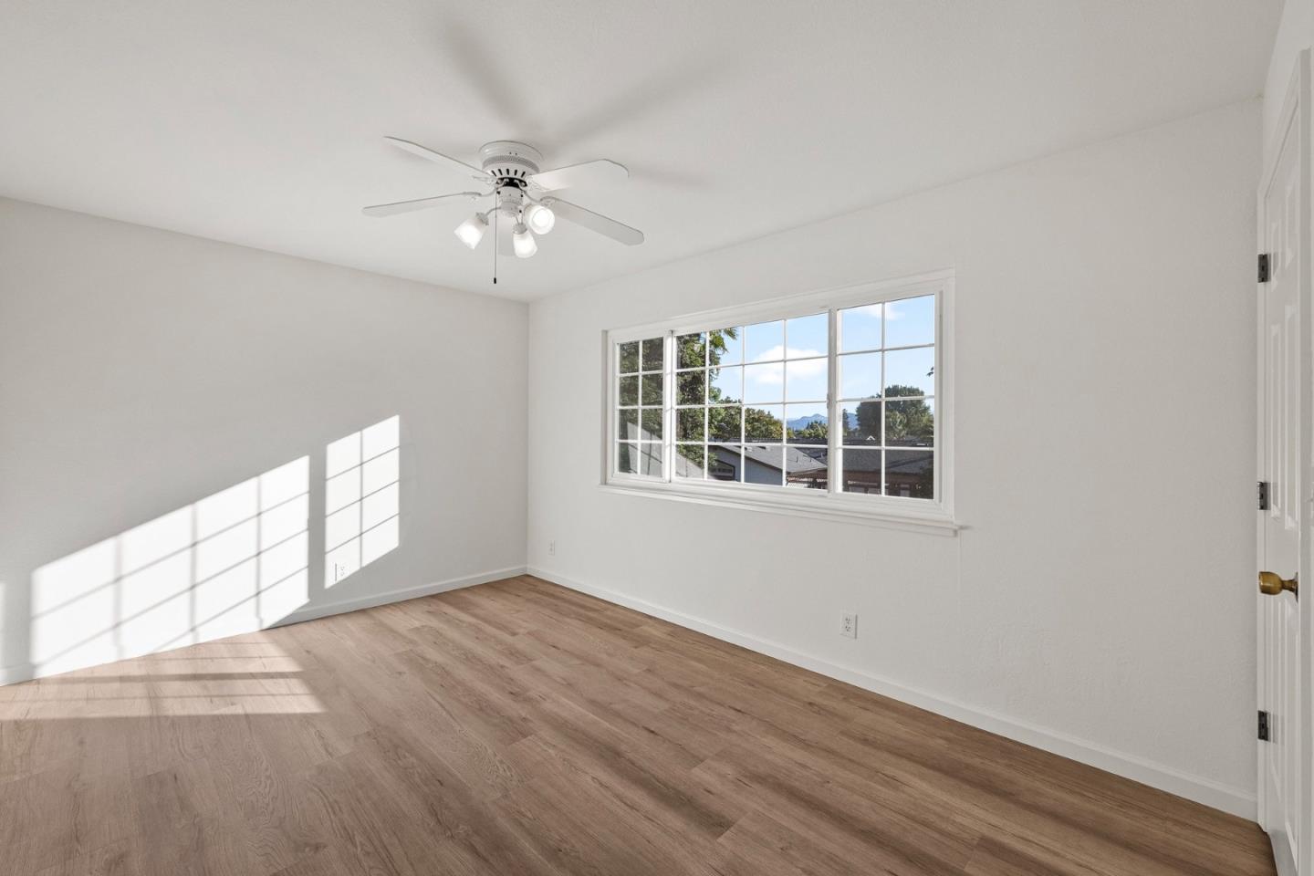Detail Gallery Image 29 of 41 For 1760 Almond Way, Morgan Hill,  CA 95037 - 5 Beds | 3 Baths