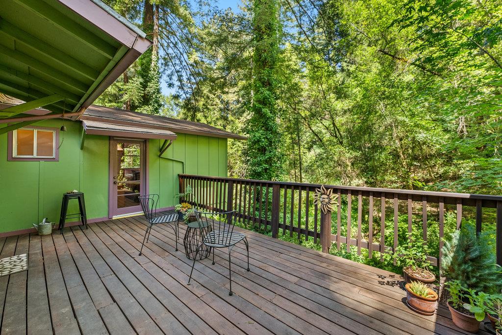 Detail Gallery Image 16 of 26 For 13550 Bear Creek Rd #18,  Boulder Creek,  CA 95006 - 2 Beds | 1 Baths