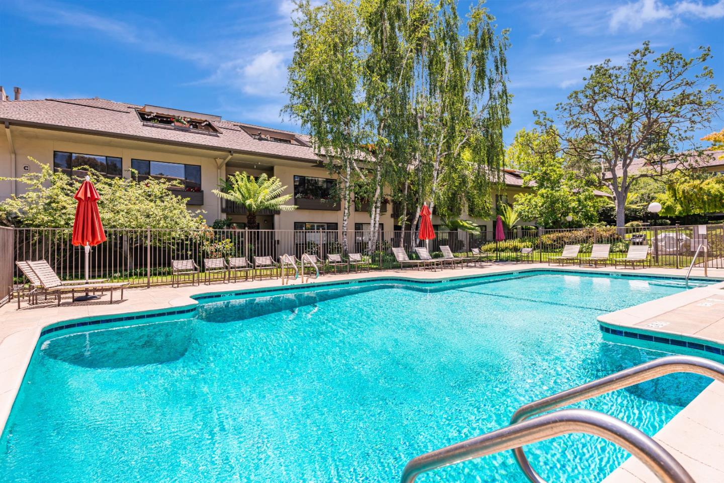 Detail Gallery Image 13 of 14 For 2140 Santa Cruz Ave #E 104,  Menlo Park,  CA 94025 - 2 Beds | 2 Baths