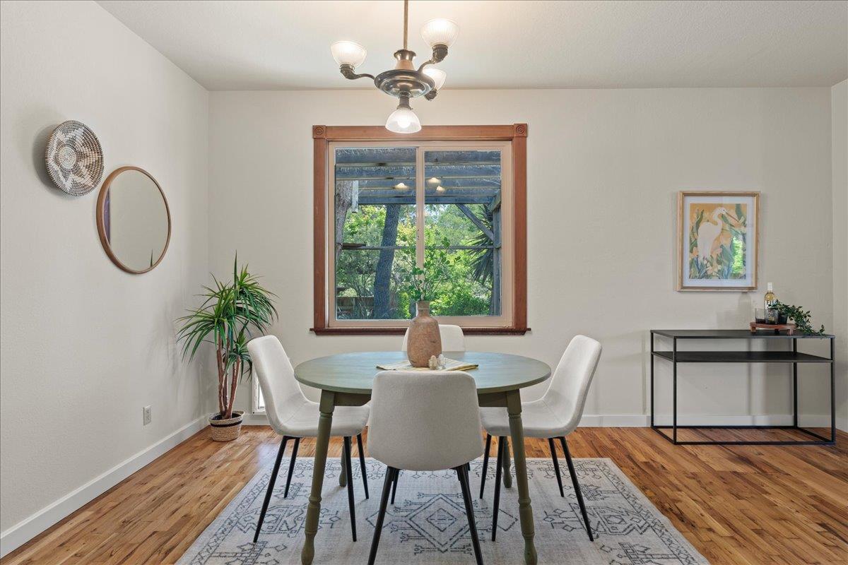 Detail Gallery Image 11 of 42 For 746 Western Dr, Santa Cruz,  CA 95060 - 4 Beds | 2 Baths