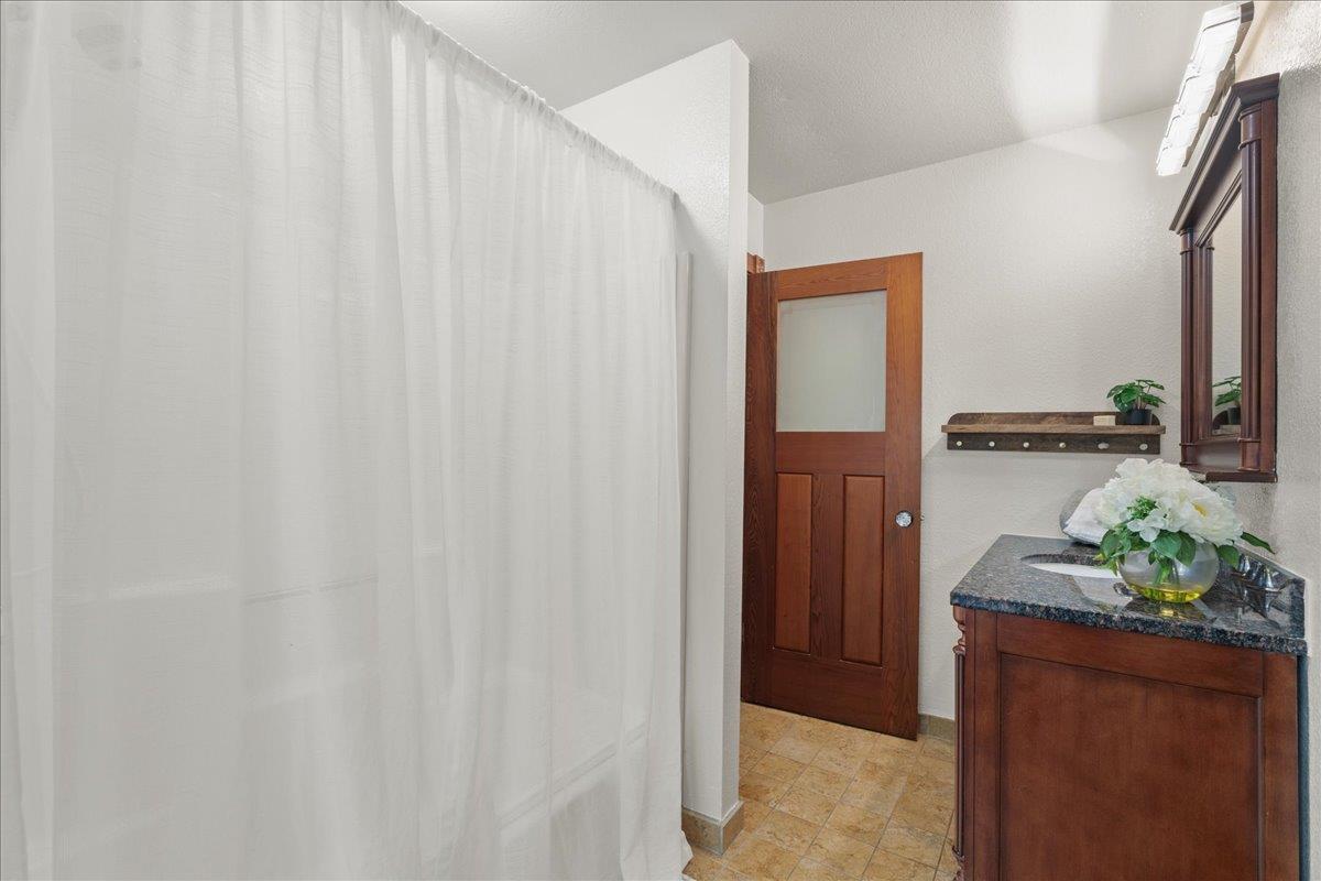 Detail Gallery Image 18 of 42 For 746 Western Dr, Santa Cruz,  CA 95060 - 4 Beds | 2 Baths