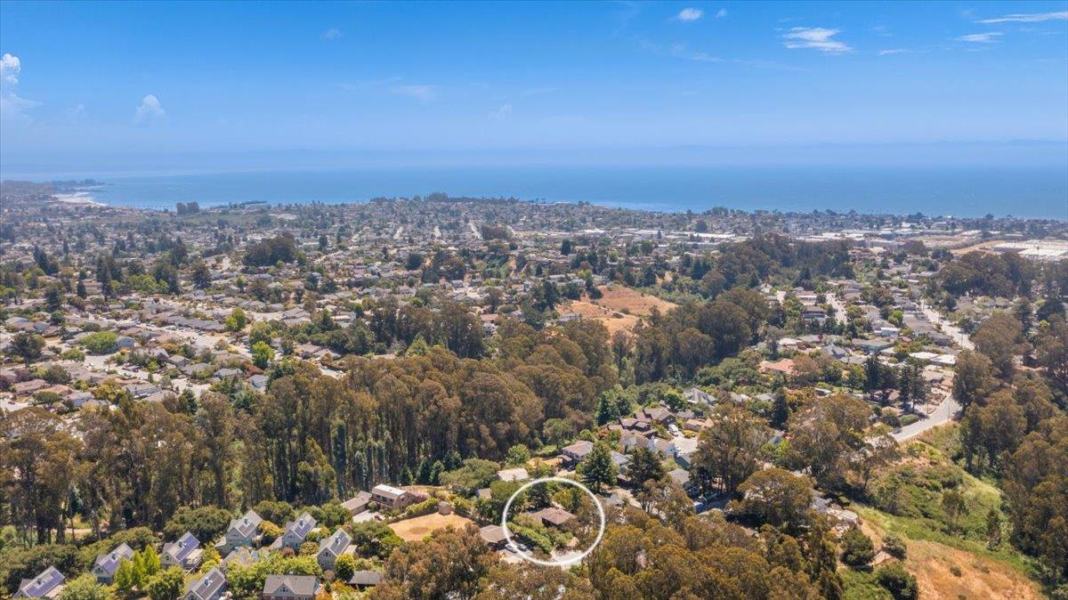 Detail Gallery Image 39 of 42 For 746 Western Dr, Santa Cruz,  CA 95060 - 4 Beds | 2 Baths