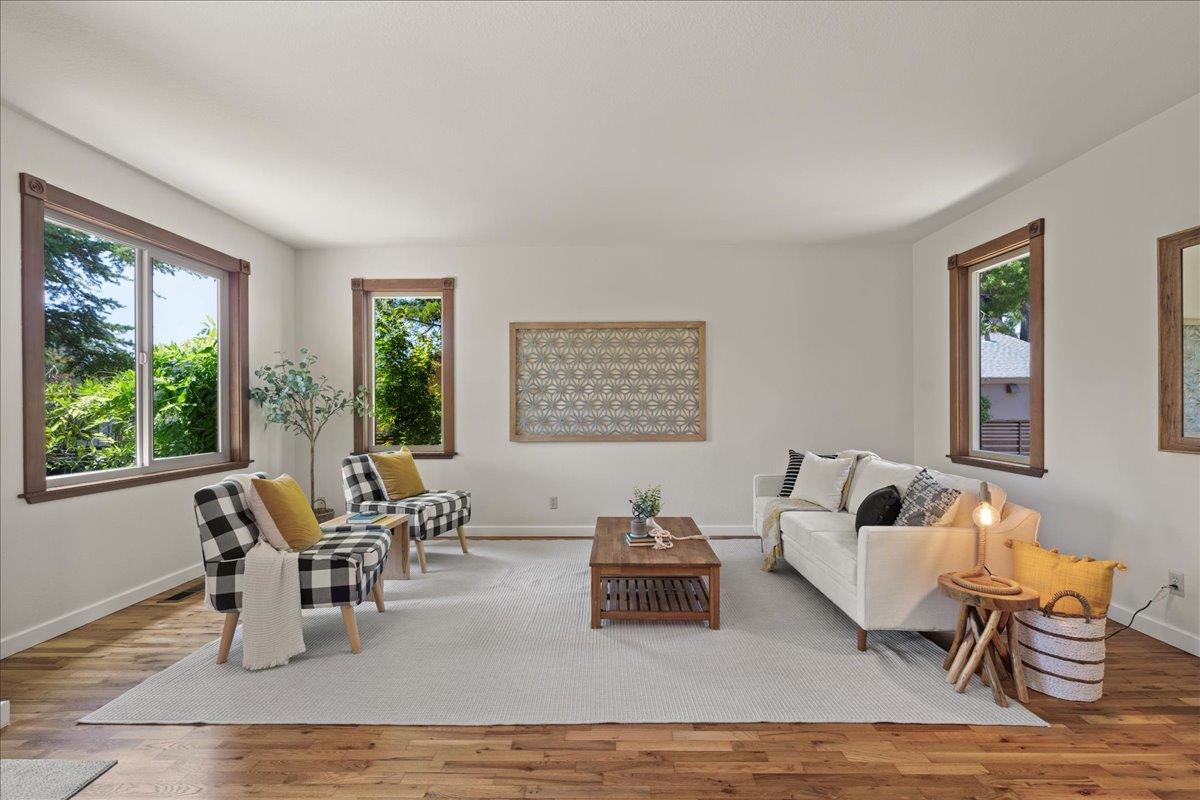 Detail Gallery Image 7 of 42 For 746 Western Dr, Santa Cruz,  CA 95060 - 4 Beds | 2 Baths