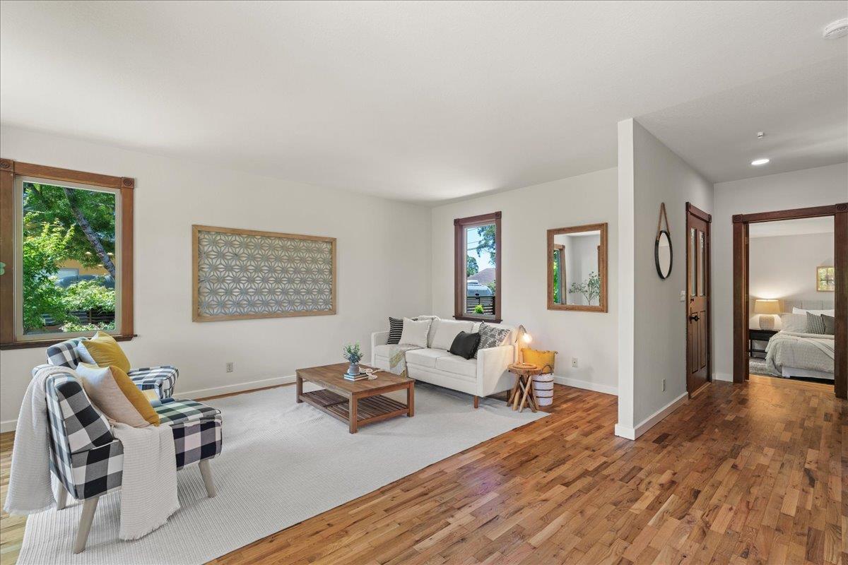 Detail Gallery Image 8 of 42 For 746 Western Dr, Santa Cruz,  CA 95060 - 4 Beds | 2 Baths