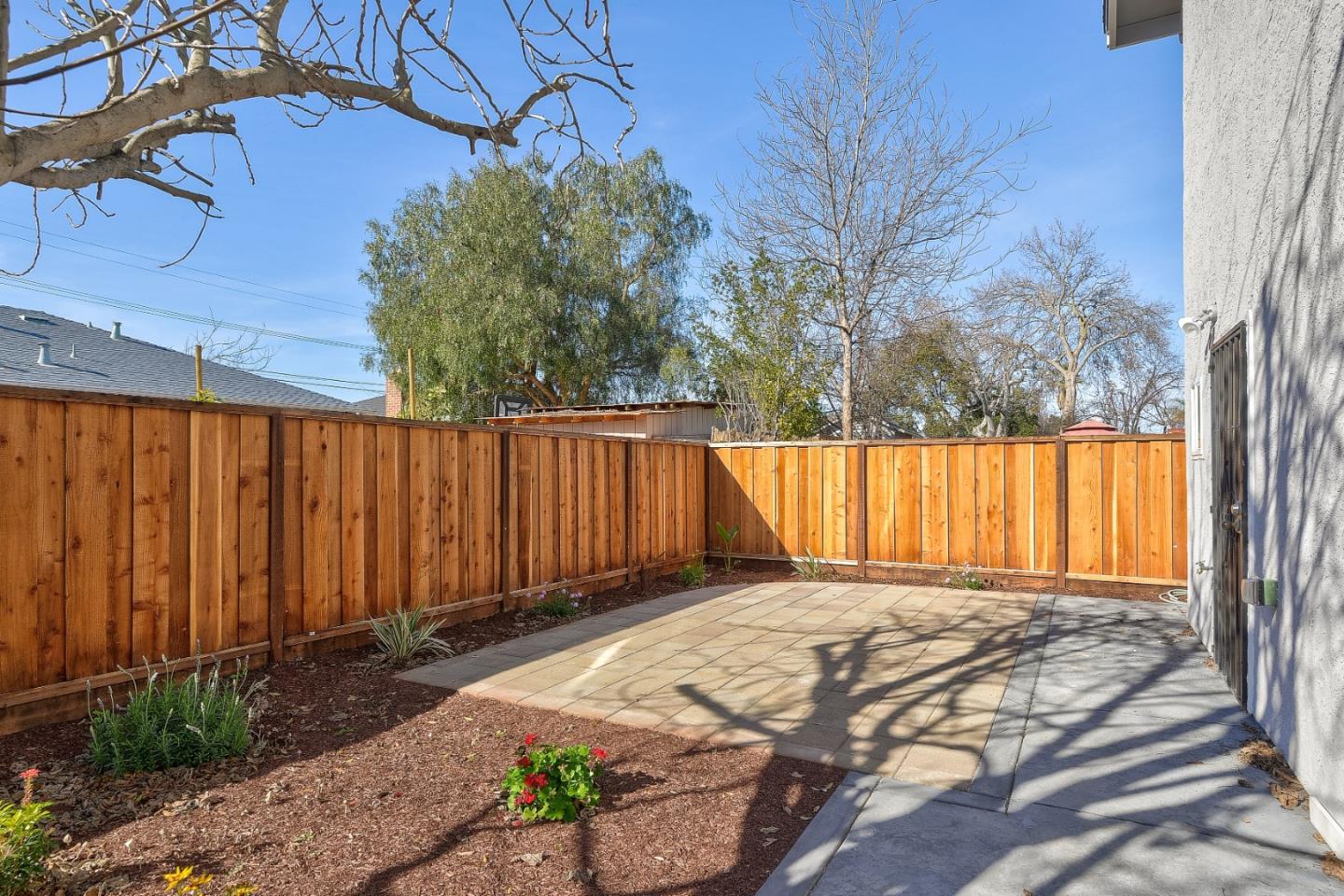 Detail Gallery Image 29 of 30 For 116 Daphne Way, East Palo Alto,  CA 94303 - 9 Beds | 6 Baths