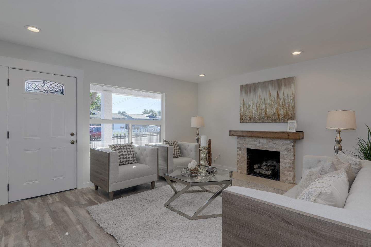 Detail Gallery Image 4 of 30 For 116 Daphne Way, East Palo Alto,  CA 94303 - 9 Beds | 6 Baths