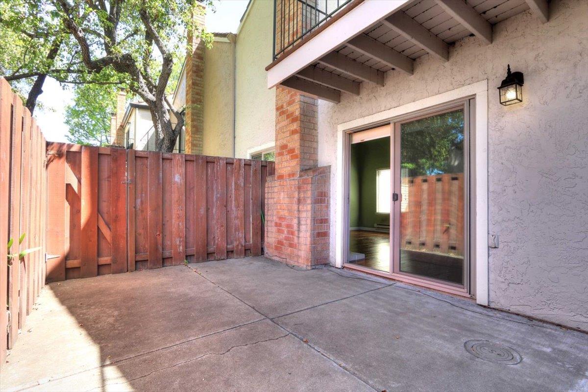 Detail Gallery Image 6 of 8 For 2559 Lancaster Ct, Santa Clara,  CA 95051 - 3 Beds | 2 Baths