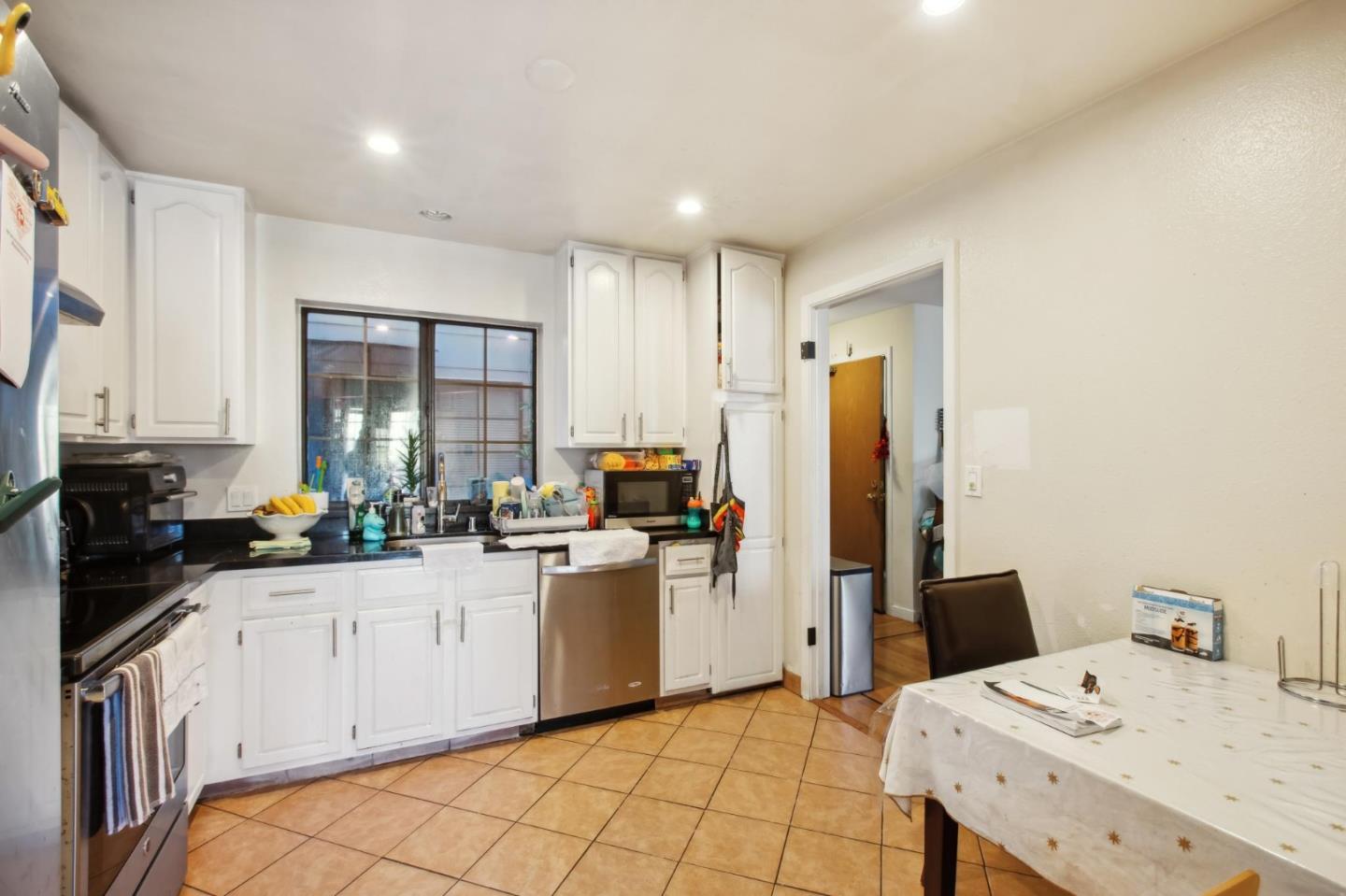 Detail Gallery Image 28 of 63 For 1615 Oakdale Ave, San Francisco,  CA 94124 - – Beds | – Baths