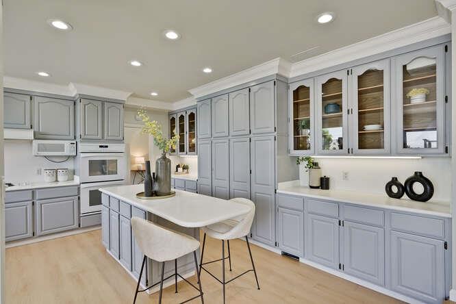 Detail Gallery Image 12 of 39 For 998 Flying Fish St, Foster City,  CA 94404 - 4 Beds | 2/1 Baths