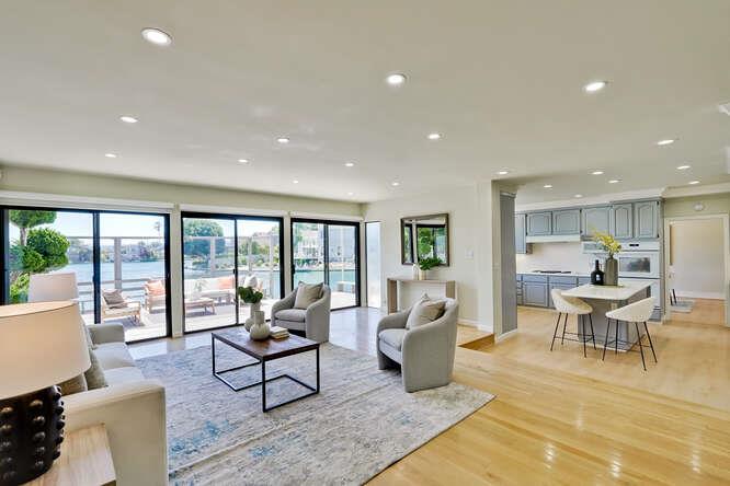 Detail Gallery Image 15 of 39 For 998 Flying Fish St, Foster City,  CA 94404 - 4 Beds | 2/1 Baths