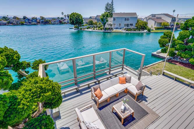 Detail Gallery Image 25 of 39 For 998 Flying Fish St, Foster City,  CA 94404 - 4 Beds | 2/1 Baths