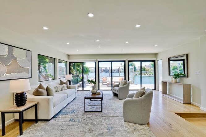 Detail Gallery Image 6 of 39 For 998 Flying Fish St, Foster City,  CA 94404 - 4 Beds | 2/1 Baths