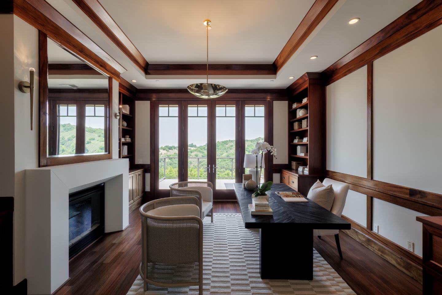 Detail Gallery Image 24 of 71 For 5 Redberry Rdg, Portola Valley,  CA 94028 - 6 Beds | 6/3 Baths