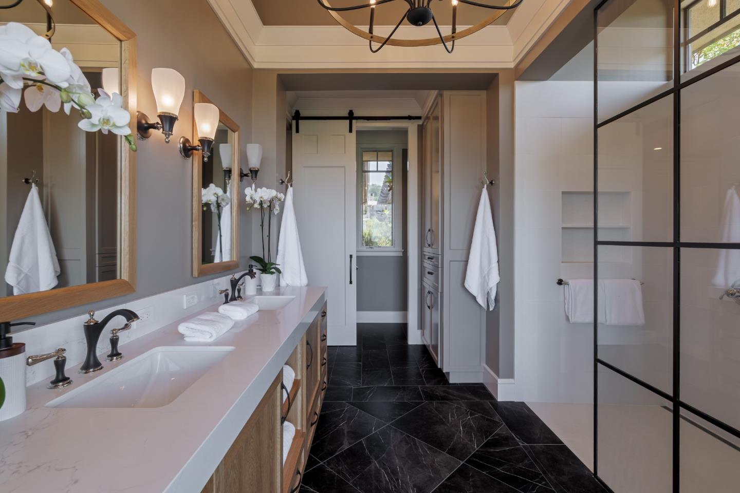 Detail Gallery Image 30 of 71 For 5 Redberry Rdg, Portola Valley,  CA 94028 - 6 Beds | 6/3 Baths