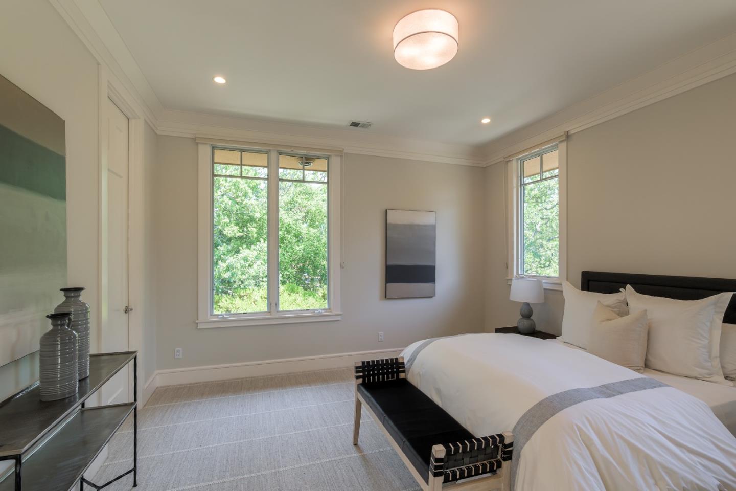 Detail Gallery Image 33 of 71 For 5 Redberry Rdg, Portola Valley,  CA 94028 - 6 Beds | 6/3 Baths