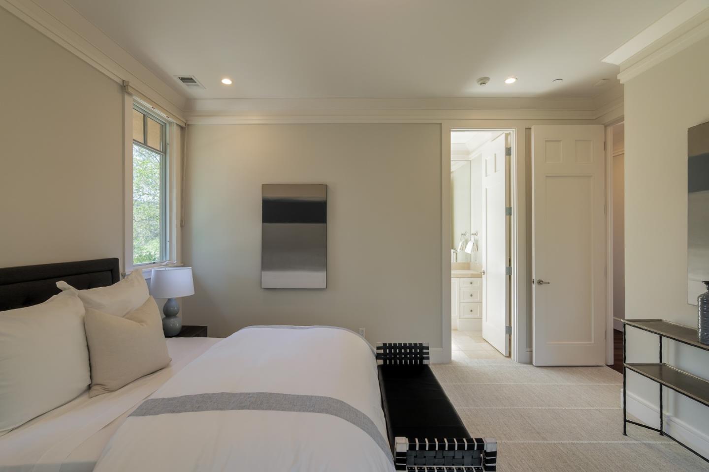 Detail Gallery Image 34 of 71 For 5 Redberry Rdg, Portola Valley,  CA 94028 - 6 Beds | 6/3 Baths