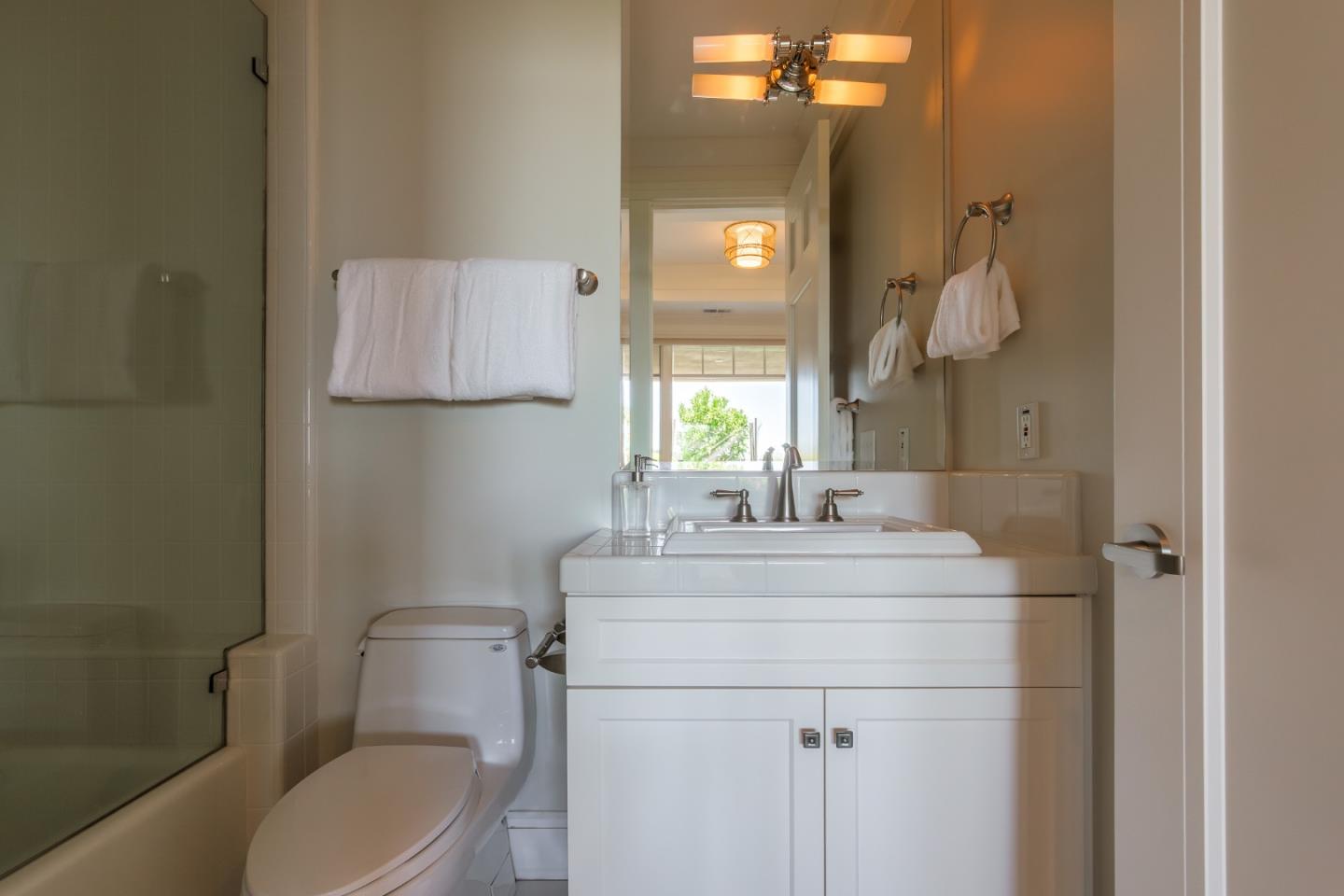 Detail Gallery Image 50 of 71 For 5 Redberry Rdg, Portola Valley,  CA 94028 - 6 Beds | 6/3 Baths