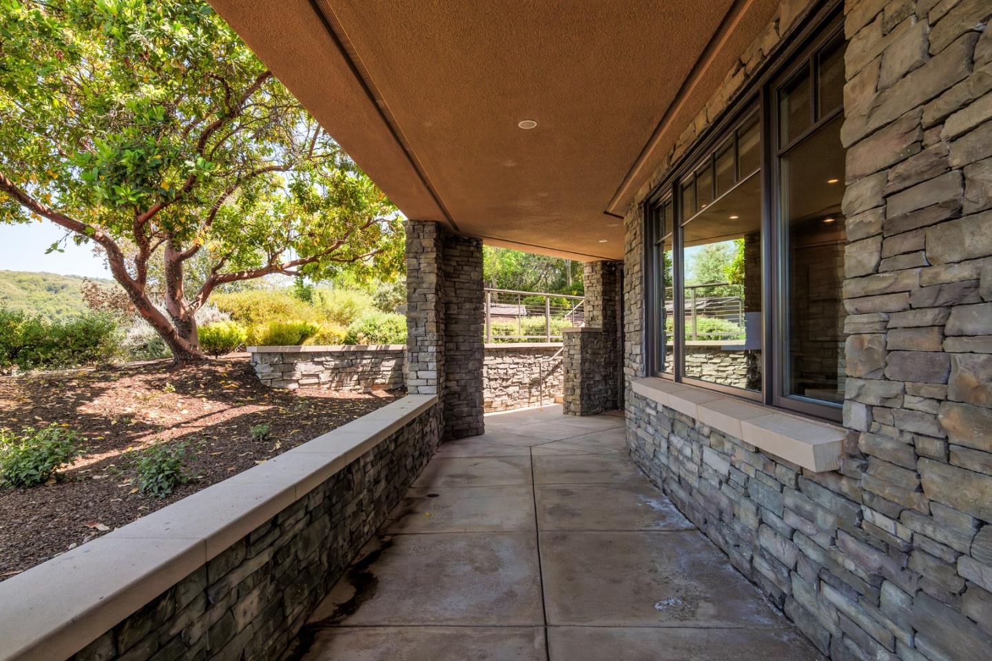 Detail Gallery Image 61 of 71 For 5 Redberry Rdg, Portola Valley,  CA 94028 - 6 Beds | 6/3 Baths