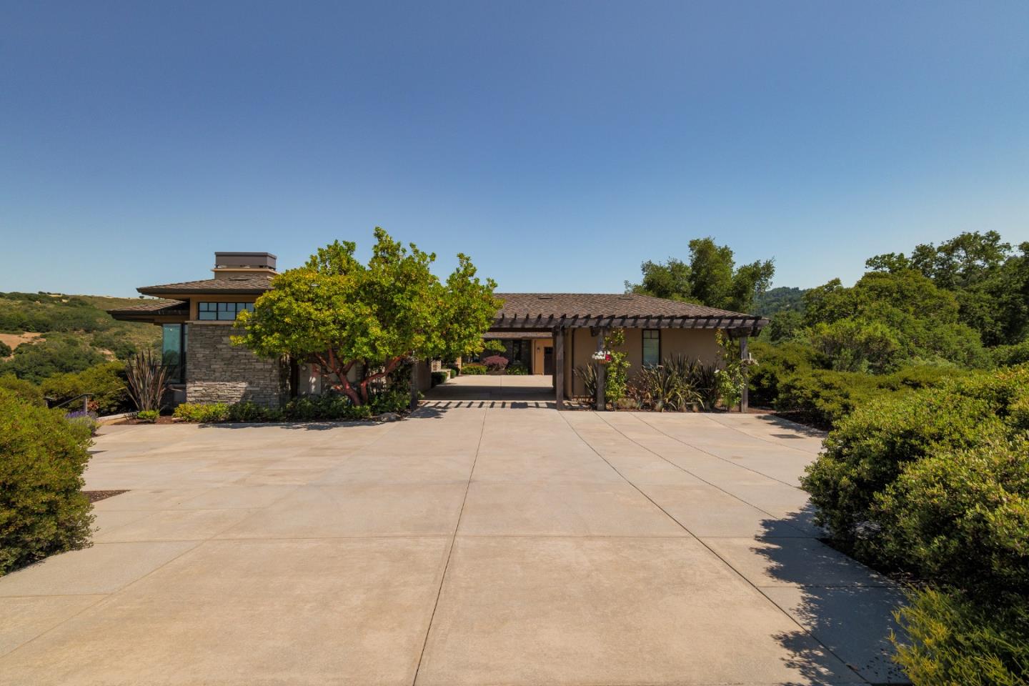 Detail Gallery Image 68 of 71 For 5 Redberry Rdg, Portola Valley,  CA 94028 - 6 Beds | 6/3 Baths