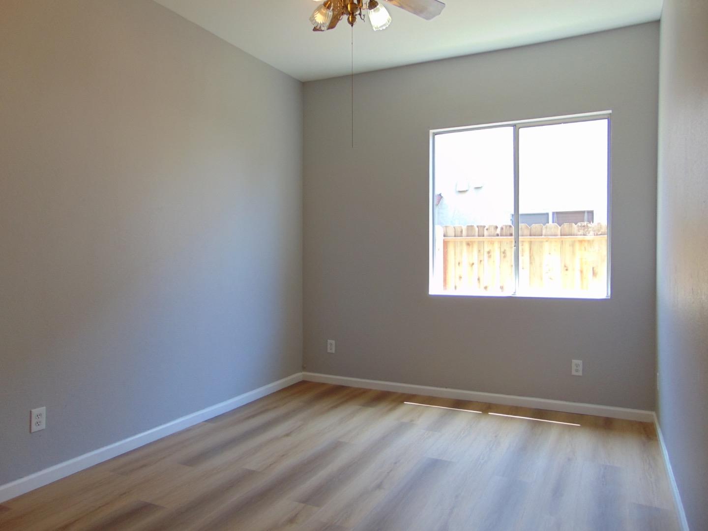 Detail Gallery Image 35 of 41 For 3343 Kay Bridges Pl, Stockton,  CA 95206 - 3 Beds | 3 Baths