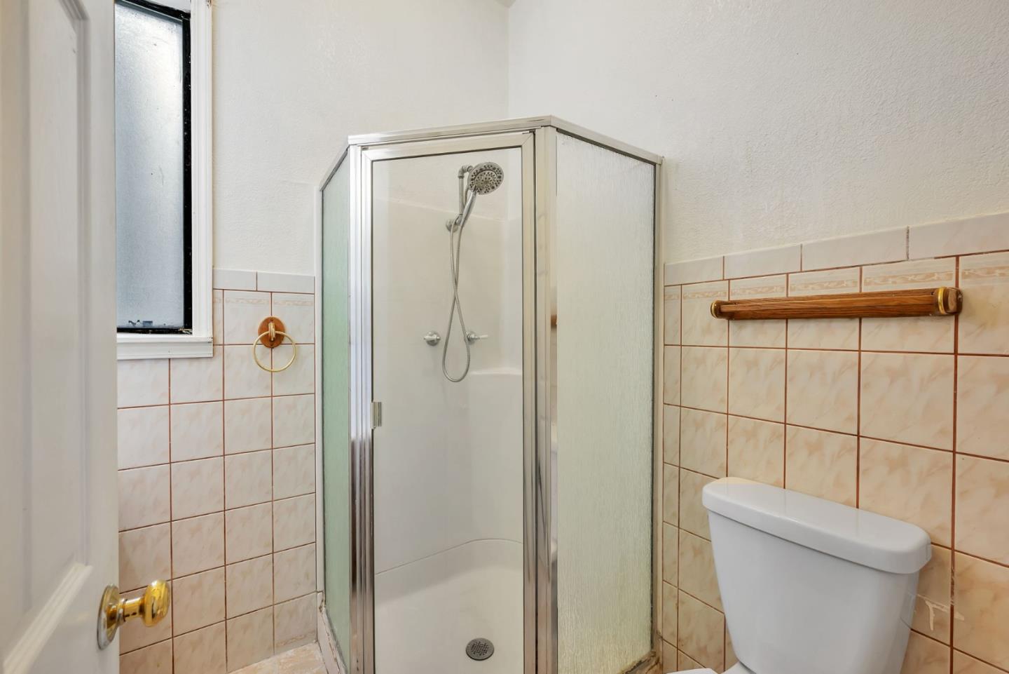 Detail Gallery Image 10 of 44 For 2664 22nd St, San Francisco,  CA 94110 - – Beds | – Baths