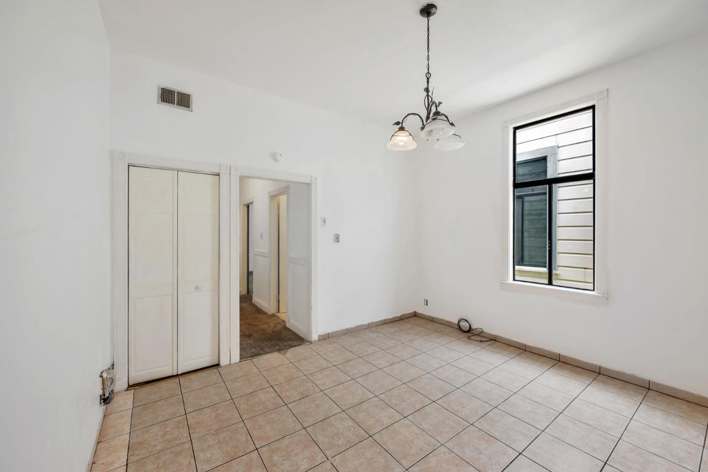 Detail Gallery Image 7 of 44 For 2664 22nd St, San Francisco,  CA 94110 - – Beds | – Baths
