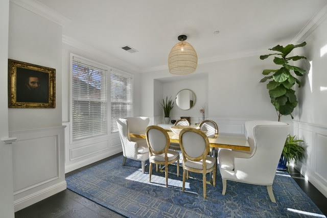Detail Gallery Image 2 of 10 For 580 Laurel St, Menlo Park,  CA 94025 - 4 Beds | 2/1 Baths