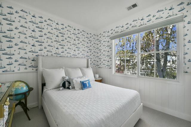 Detail Gallery Image 7 of 10 For 580 Laurel St, Menlo Park,  CA 94025 - 4 Beds | 2/1 Baths