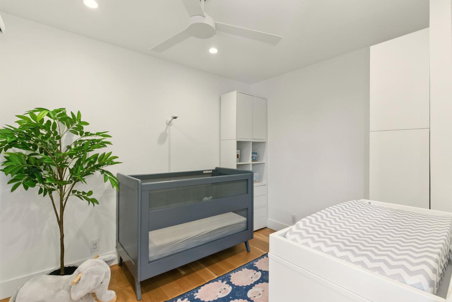 Detail Gallery Image 23 of 41 For 240 Bancroft Rd, Burlingame,  CA 94010 - 4 Beds | 2/1 Baths