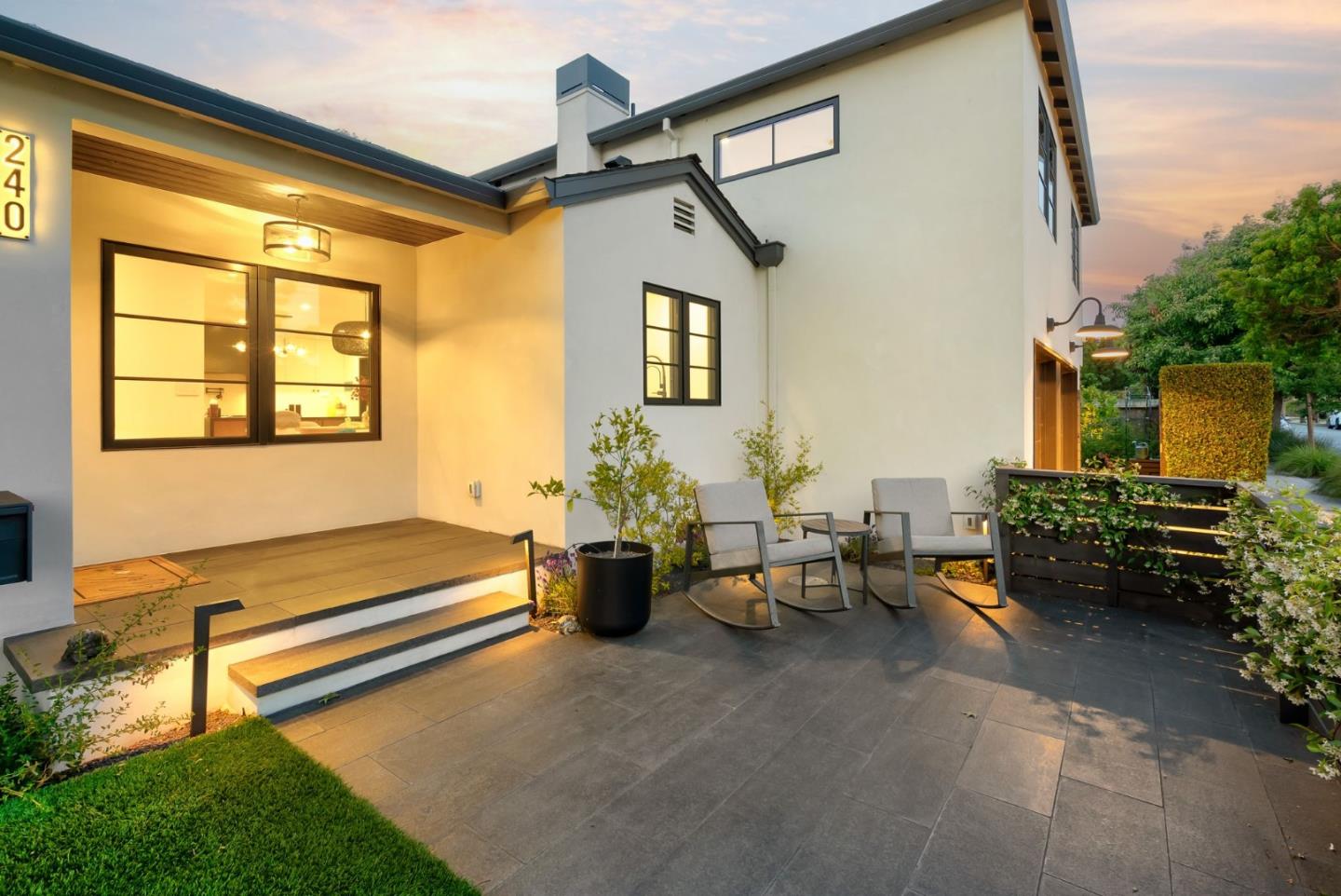 Detail Gallery Image 35 of 41 For 240 Bancroft Rd, Burlingame,  CA 94010 - 4 Beds | 2/1 Baths