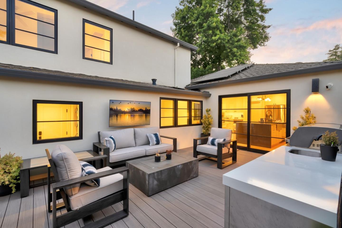 Detail Gallery Image 37 of 41 For 240 Bancroft Rd, Burlingame,  CA 94010 - 4 Beds | 2/1 Baths