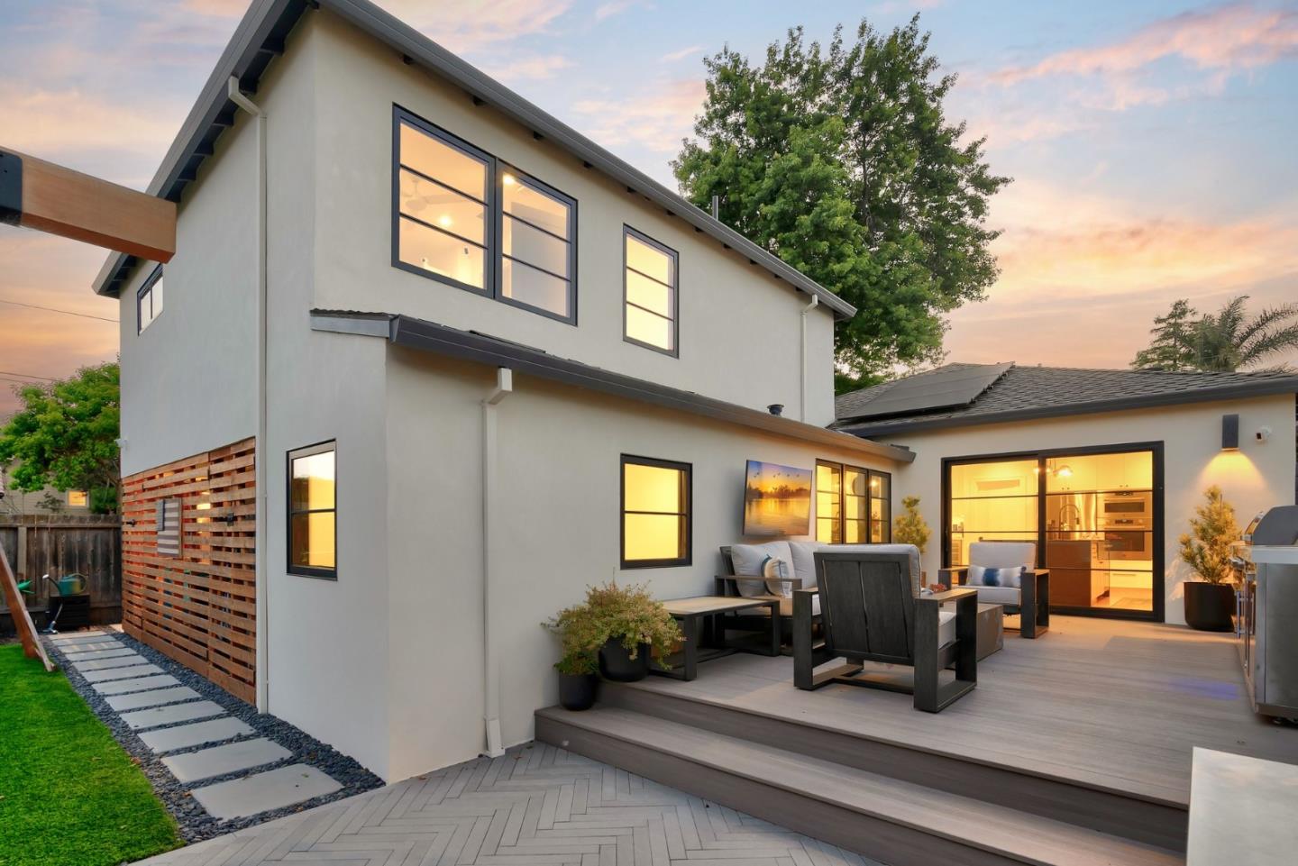 Detail Gallery Image 38 of 41 For 240 Bancroft Rd, Burlingame,  CA 94010 - 4 Beds | 2/1 Baths
